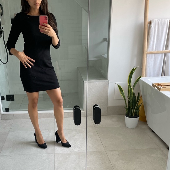 Aritzia black dress - Picture 7 of 7